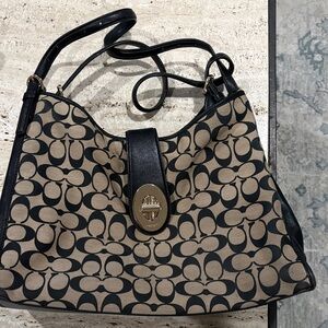 Coach Madison Carlyle Hobo style Black and Tan Patterned Shoulder Bag